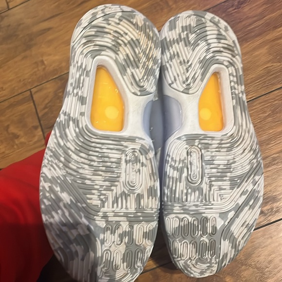 These are Nike Kd 14,”HOME”. They are size 8. They are in very good condition. - Picture 3 of 9